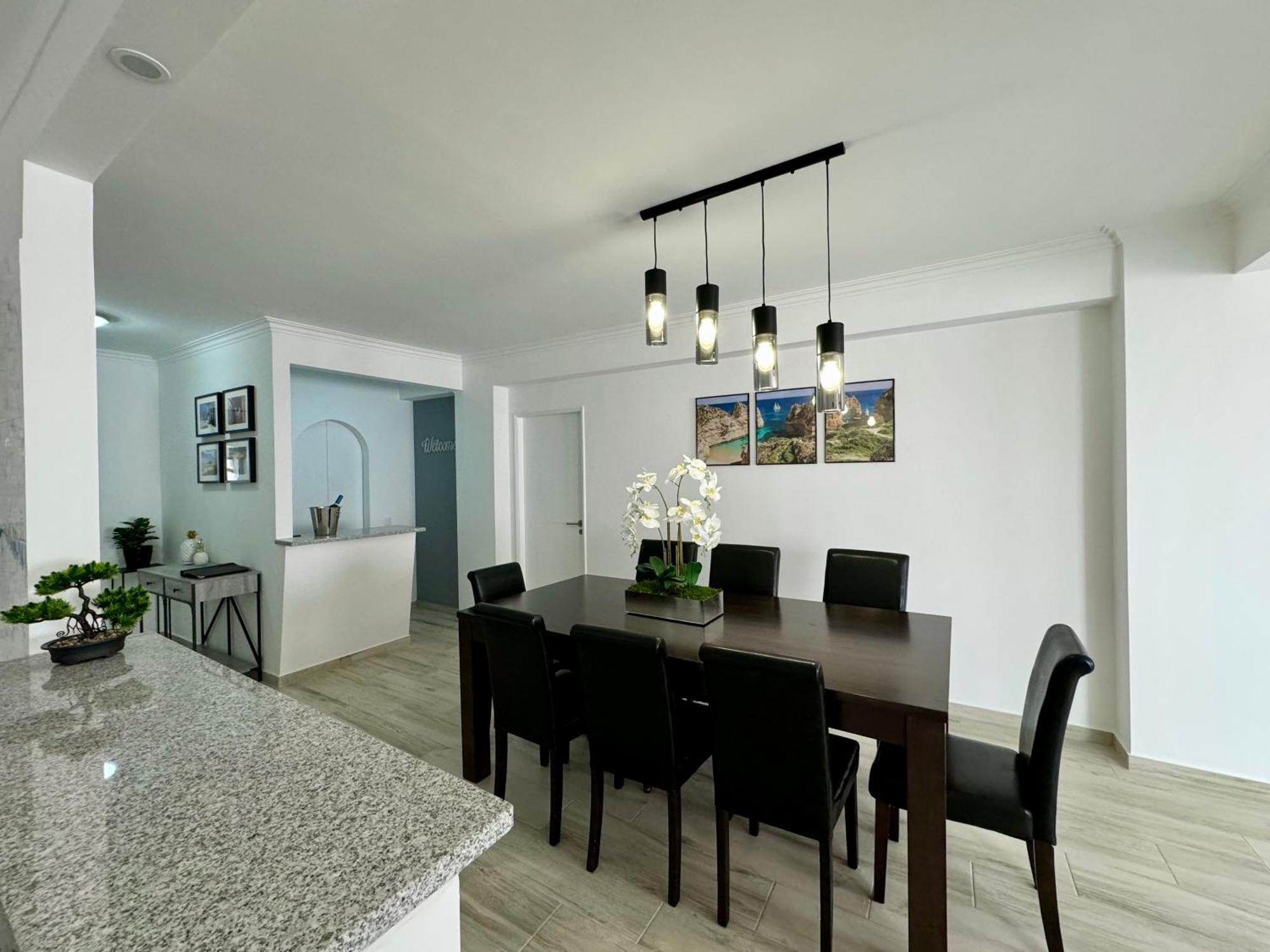 Princess Retreat Beautiful Modern Aprt 2 Min Walk From Quarteira Beach Εξωτερικό φωτογραφία