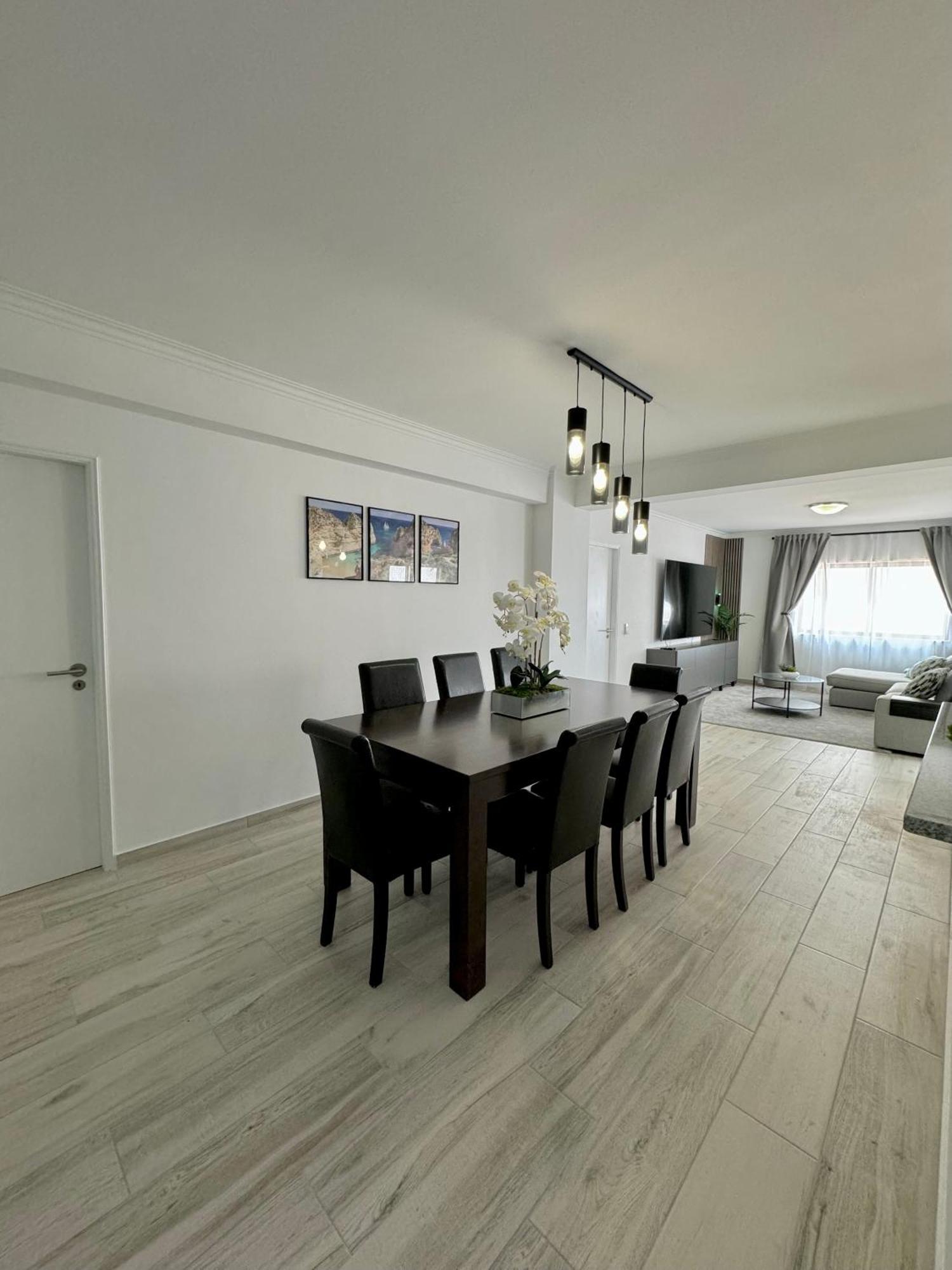 Princess Retreat Beautiful Modern Aprt 2 Min Walk From Quarteira Beach Εξωτερικό φωτογραφία
