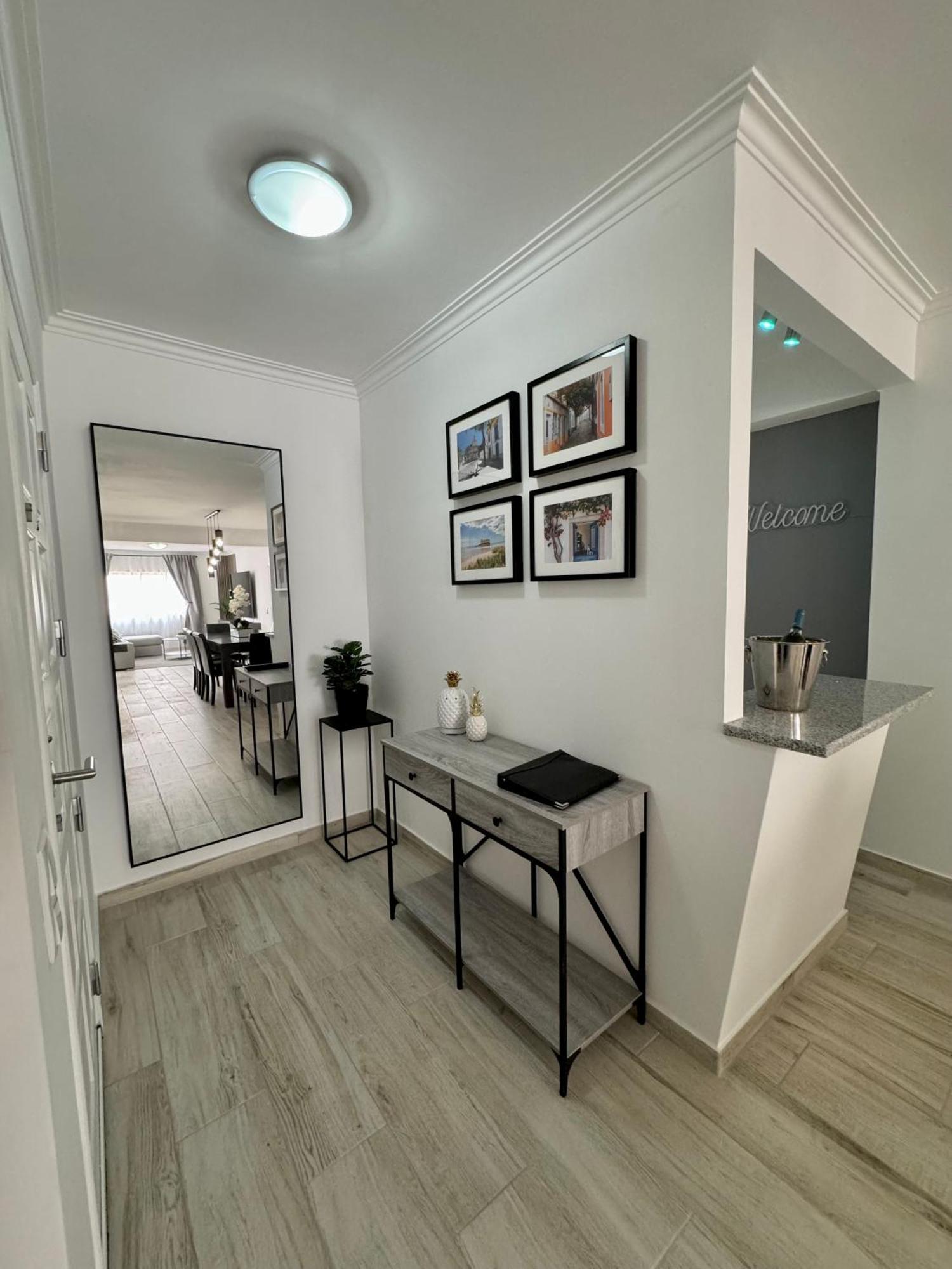 Princess Retreat Beautiful Modern Aprt 2 Min Walk From Quarteira Beach Εξωτερικό φωτογραφία